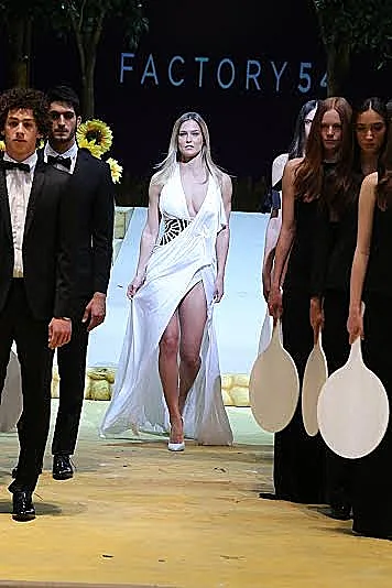 בר רפאלי לפקטורי 54