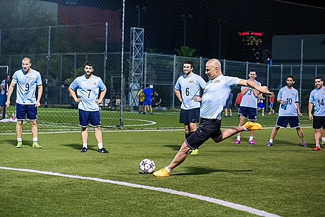 איציק זהר. ראן פורסט ראן