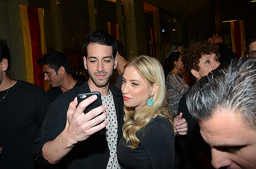 שני ומאירי. תעשי לי סלפי