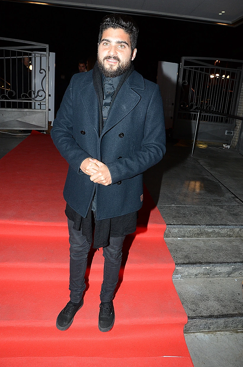 אושרי כהן. אבל מה נסגר עם התחפושת הזו?