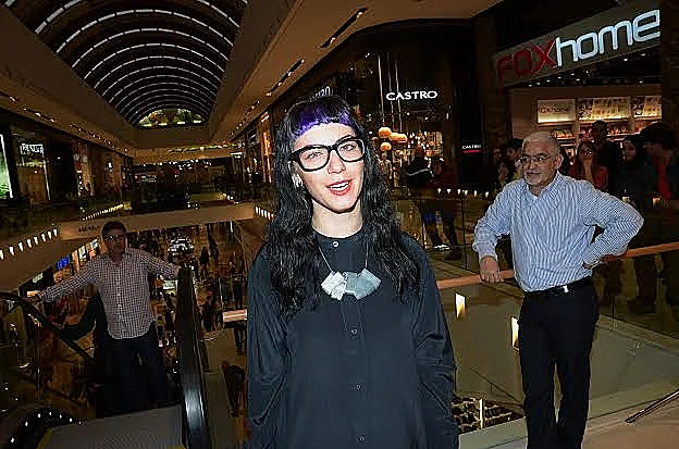 אסתי טייב. תתבעי את הספר שעשה לך את זה על הראש?