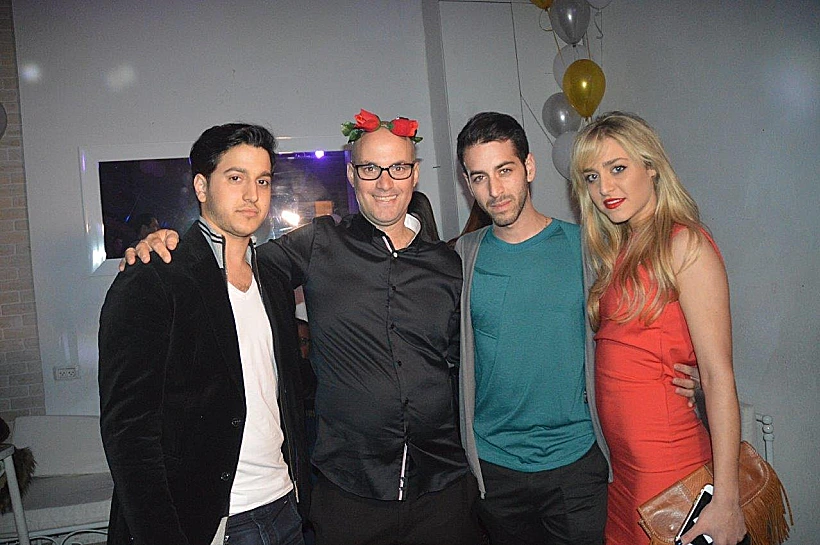 יוכי, מאירי, ברק פכטר ודניאל טופז. צלע שלישית? מישהו?