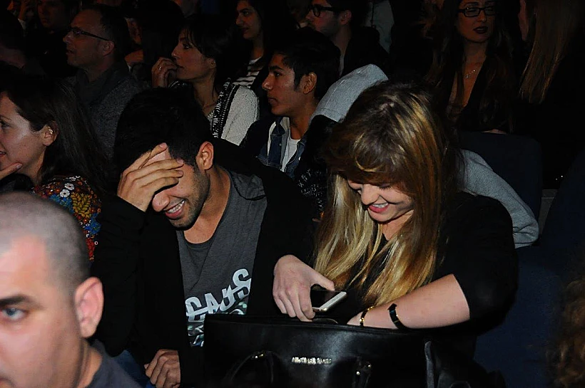 אלין לוי ובן הזוג המסתורי.תחייך בטבעי זה מצטלם טוב