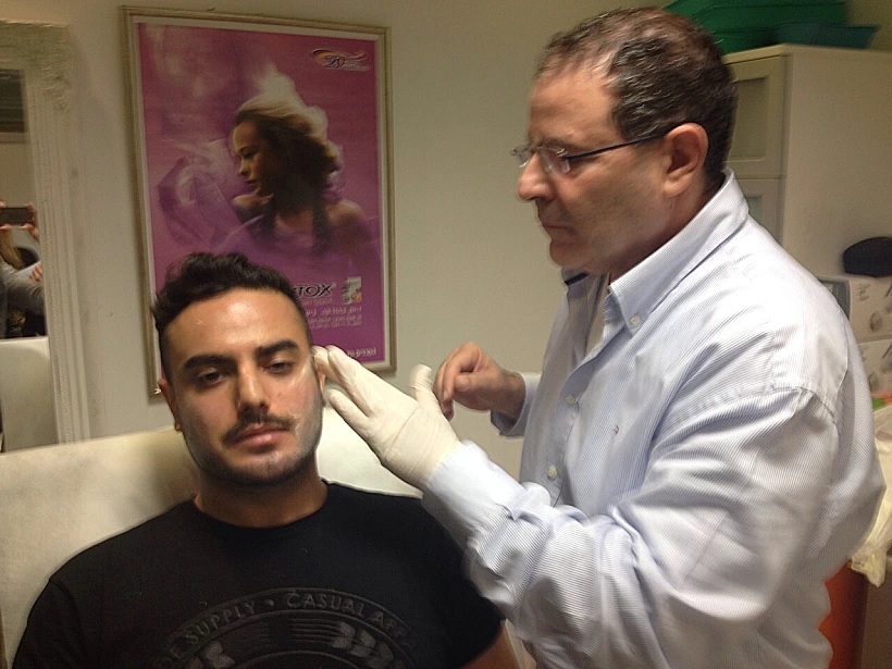 אוריאל יקותיאל. מה זה? מזרק? אמאלהההה