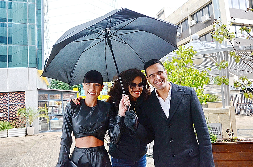 עידן יניב, גלית גיאת וקארין כהן. יחד תחת קנוניה אחת