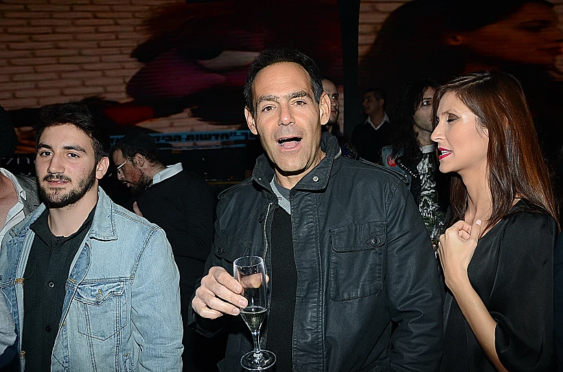 דני רופ. יא, צדקתי, קור אימים בחוץ