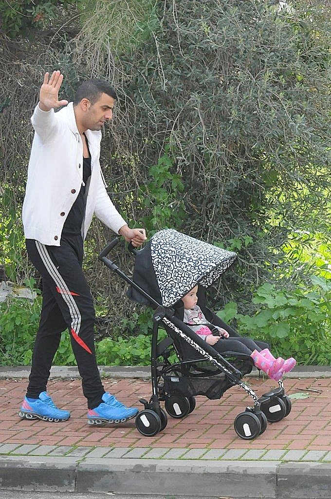 רגב הוד.  יאללה ממי תעשי כאילו את בוכה ונלך הבייתה מספיק תמונות