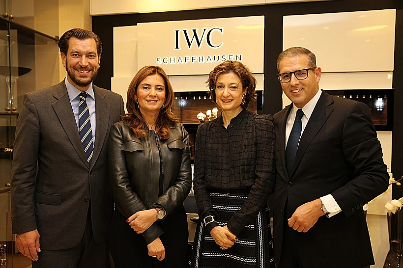 מימין חגי ואסתל שמטברגר, איילין איידין והנריק אקדאל