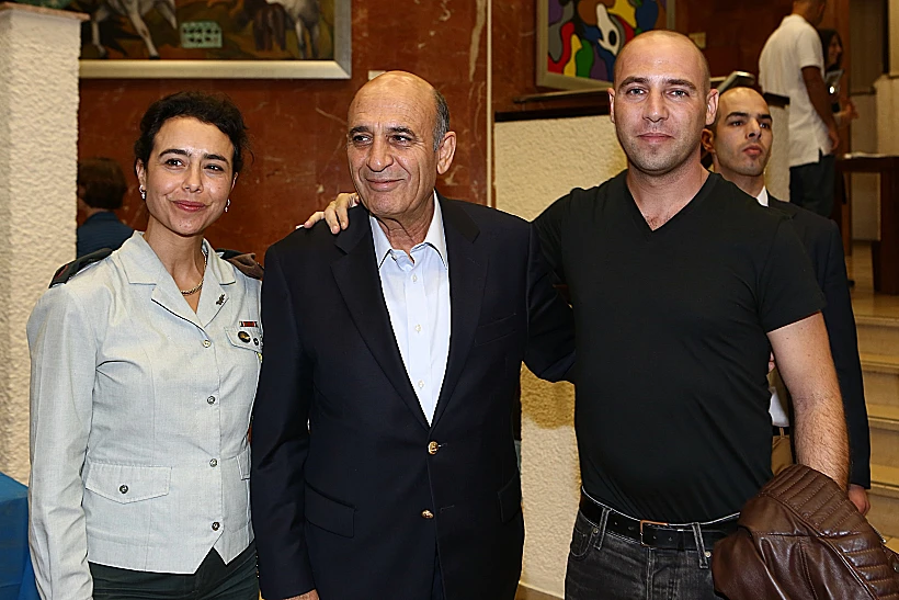 רובי ברזני, שאול מופז ואלינור ברזני