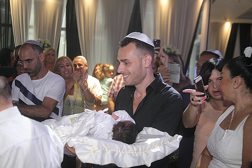 מושיק עפיה סנדק