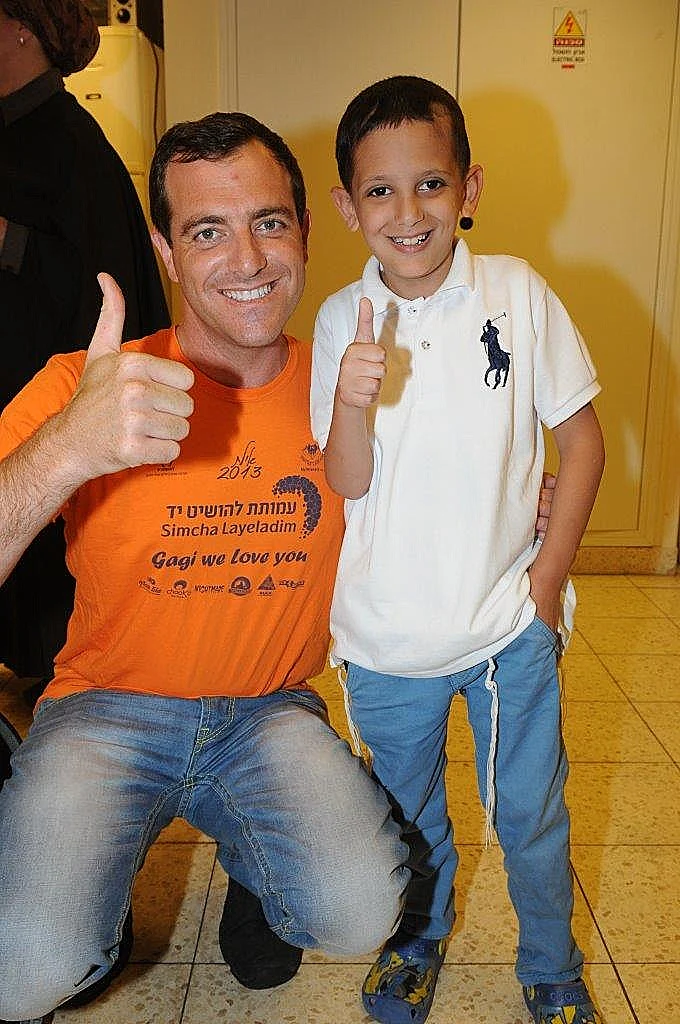 בני גולדשטיין, עמותת להושיט יד