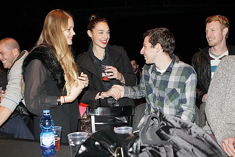 אסתי גינזבורג,גל גדות,גלעד שליט