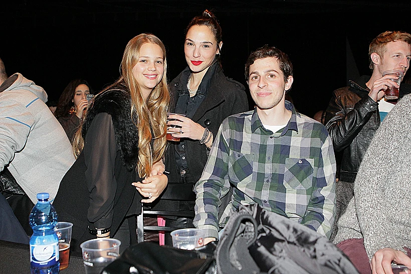 אסתי גינזבורג,גל גדות,גלעד שליט