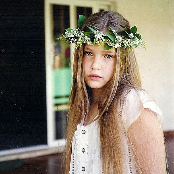 בר רפאלי בילדותה