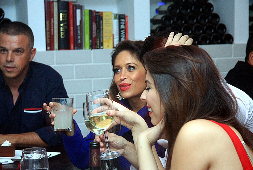 ימי חמישי בחסות רועי ברקן וחברים