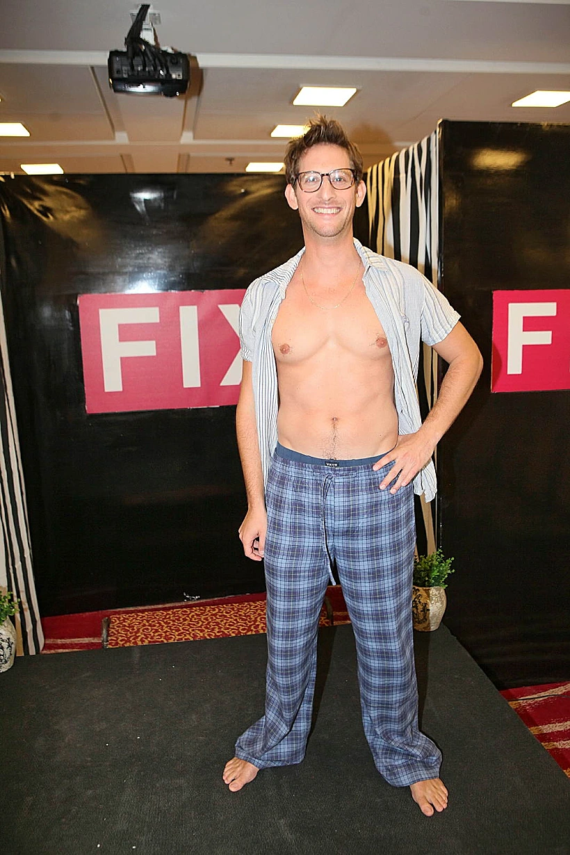 תצוגת אופנה fix