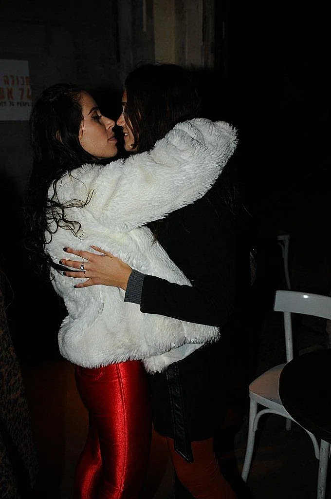 מארינה מקסימיליאן בלומין ושירה חן