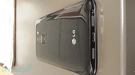 תמונה לא רשמית של LG G2