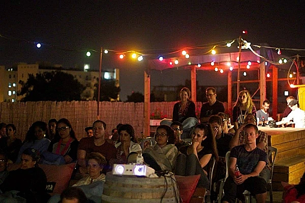 האברהם הוסטל