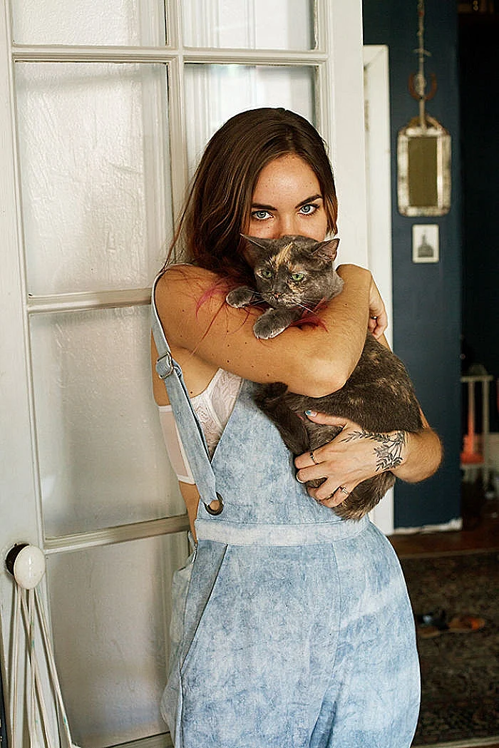 נשים ניו יורקריות עם החתולים שלהם