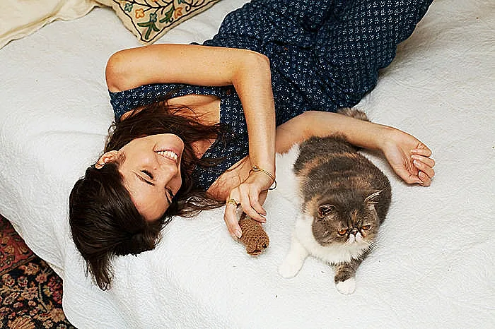 נשים ניו יורקריות עם החתולים שלהם