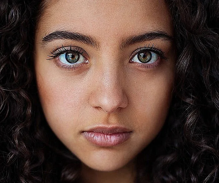 נשים יפות מסביב לעולם