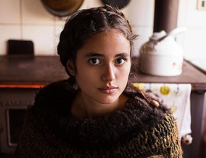 נשים יפות מסביב לעולם