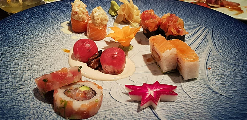 להכיר את יפן האחרת. צלחת סושי ביאקימונו