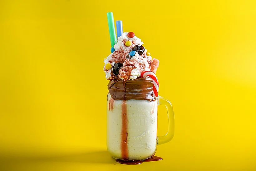 כדאי להצטייד באינסולין. מילקשייק מושחת בשפרה