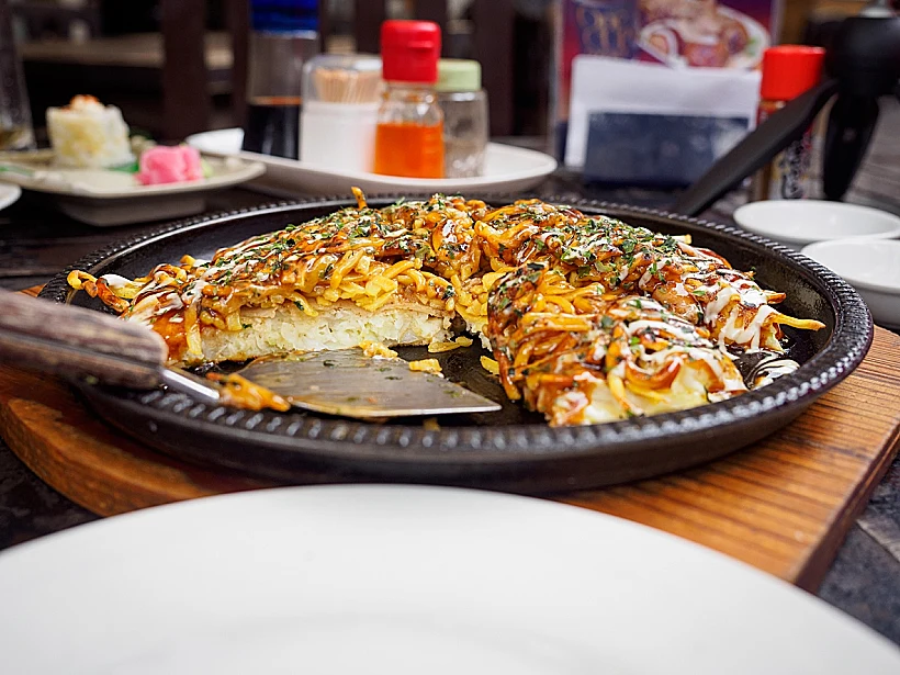 המיונז הוא פריט חובה. אוקונומיאקי