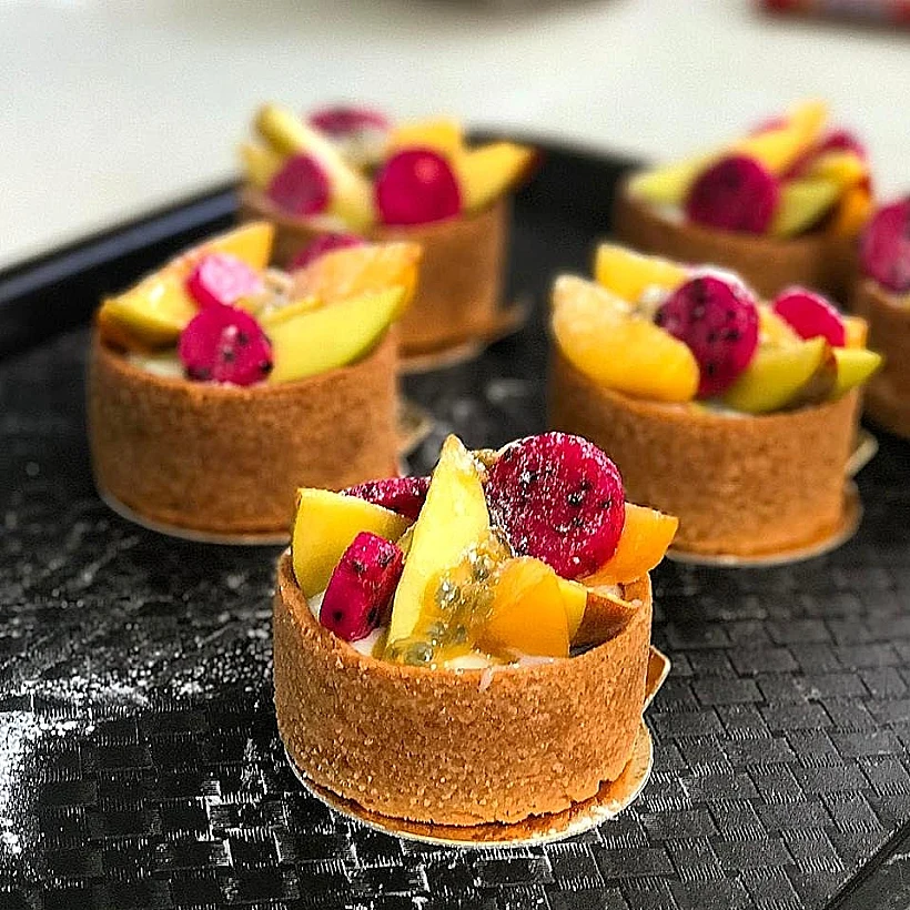 מקום שעלולים לצאת ממנו במשקל עודף. טארטלטים בתושה בייקרי