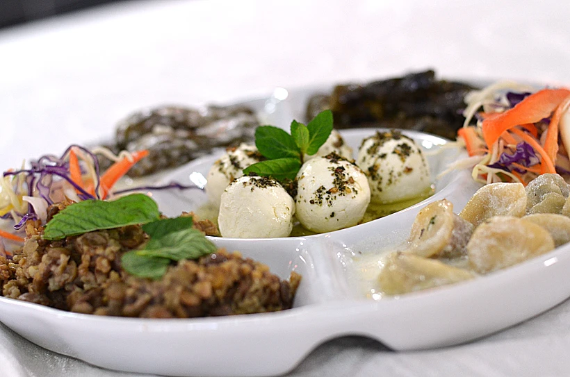 עסקית לבנונית במסעדת אלכרמה