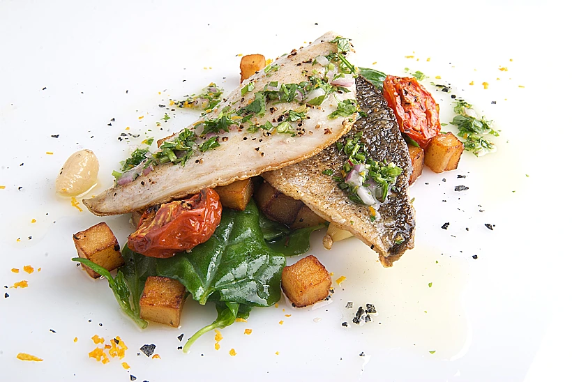 סילבסטר במדיטה והחצר