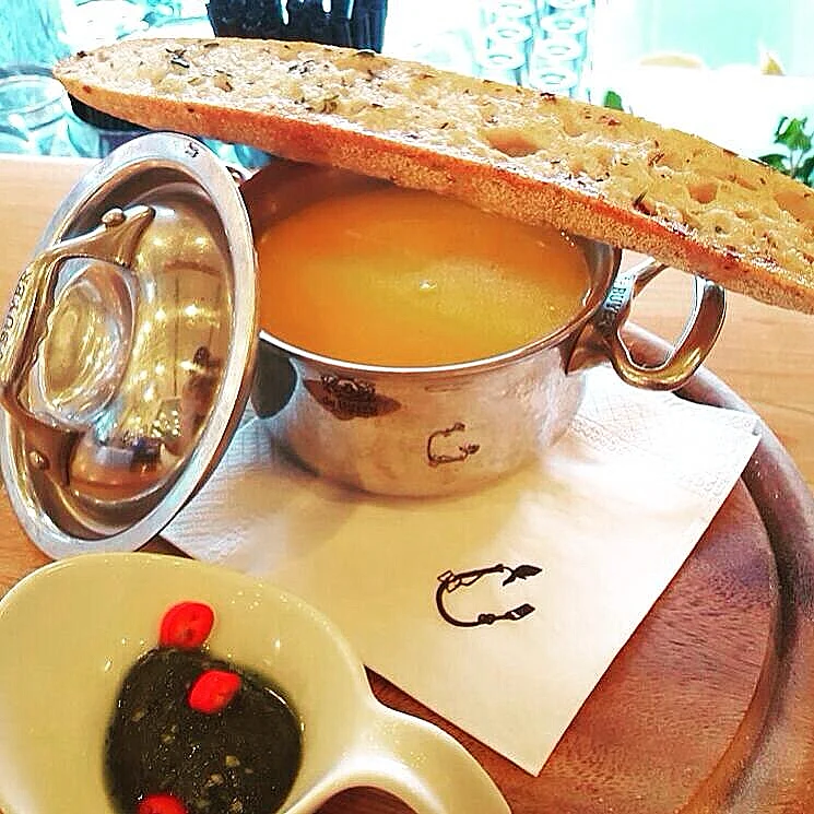 אורבניק, מסעדה חדשה ברחובות