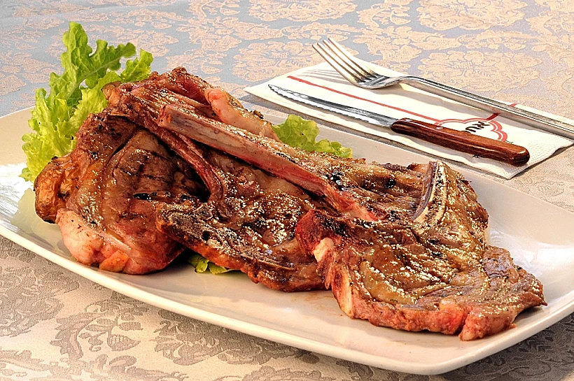 מסעדת אחלה, חיפה