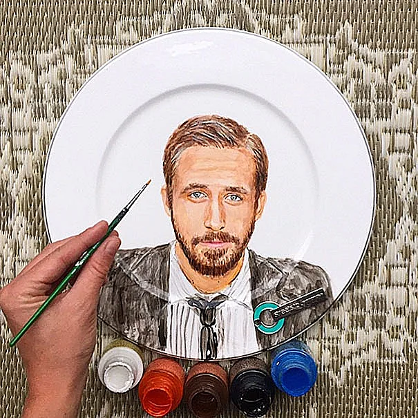 צלחות מצוירות