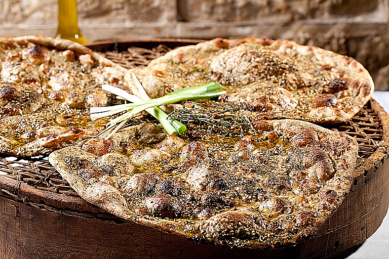 מנקיש על טהרת השמן זית עליונה