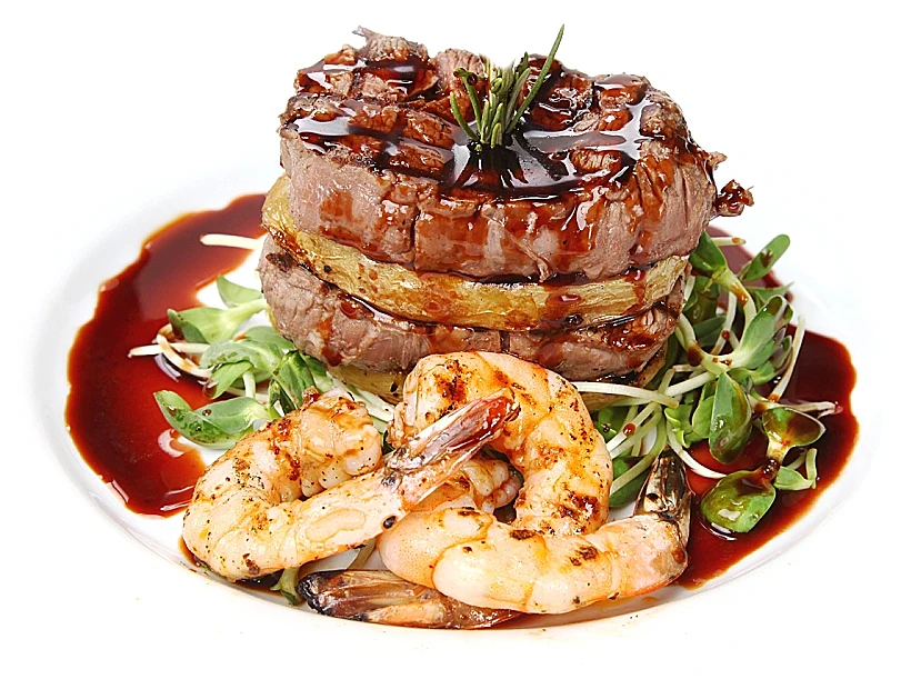 פילה עגל ושרימפס ברוטב יין אדום