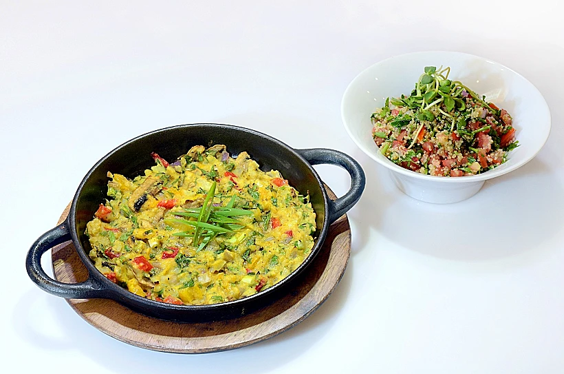 פריטטת חומוס טבולה קינואה קפה גרג