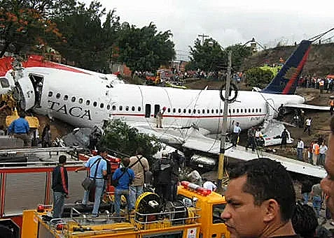 אחד מעשרת שדות התעופה המסוכנים בעולם