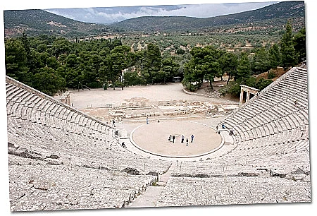 התיאטרון העתיק באפידברוס, פלופונס, יוון