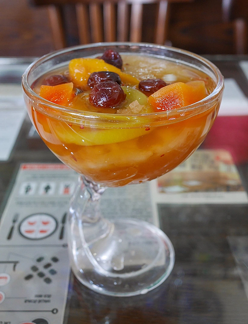 ליפתן פירות אקזוטיים