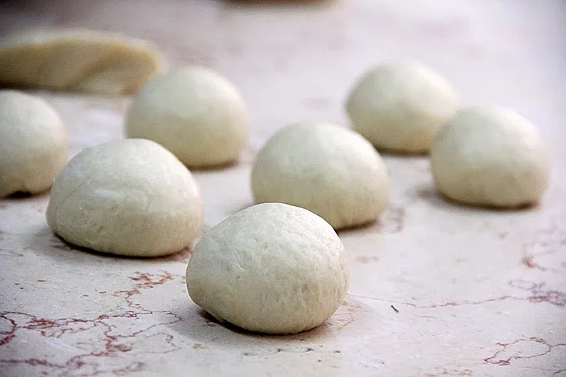 הכנת סופגניות - מיקי שמו