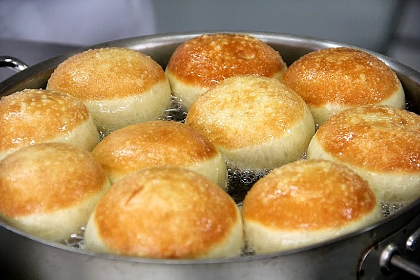 הכנת סופגניות - מיקי שמו