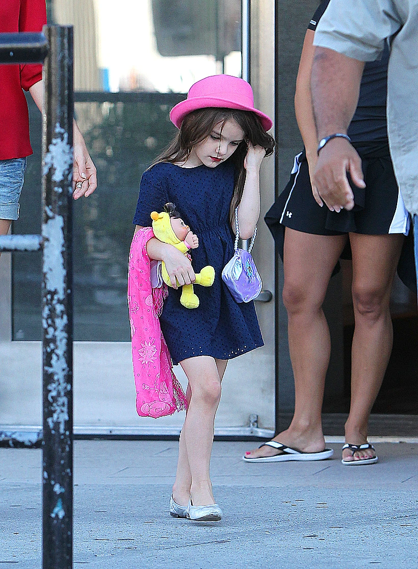 סורי קרוז בנעלי בובה