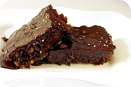 עוגת שוקולד ואגוזים