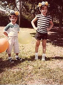 תמונות ילדות של אלון בלומנטל, היפה והחנון, עונה שנייה