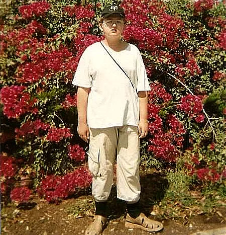 תמונות ילדות של אלכס, מתוך התוכנית היפה והחנון, עונה שנייה