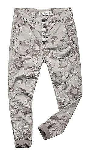 השלישיה הסופית בתחרות