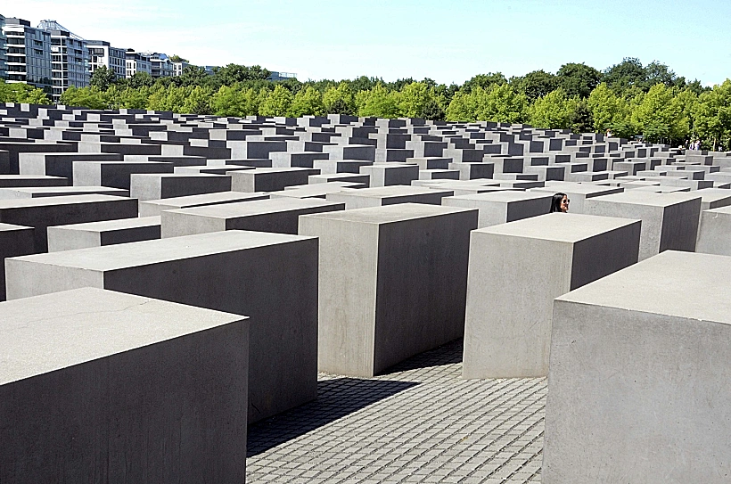 אנדרטת השואה